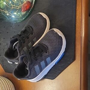 NWOT UNISEX Adidas Kids Racer TR 2.0 Shoes - Black and Gray SZ 7